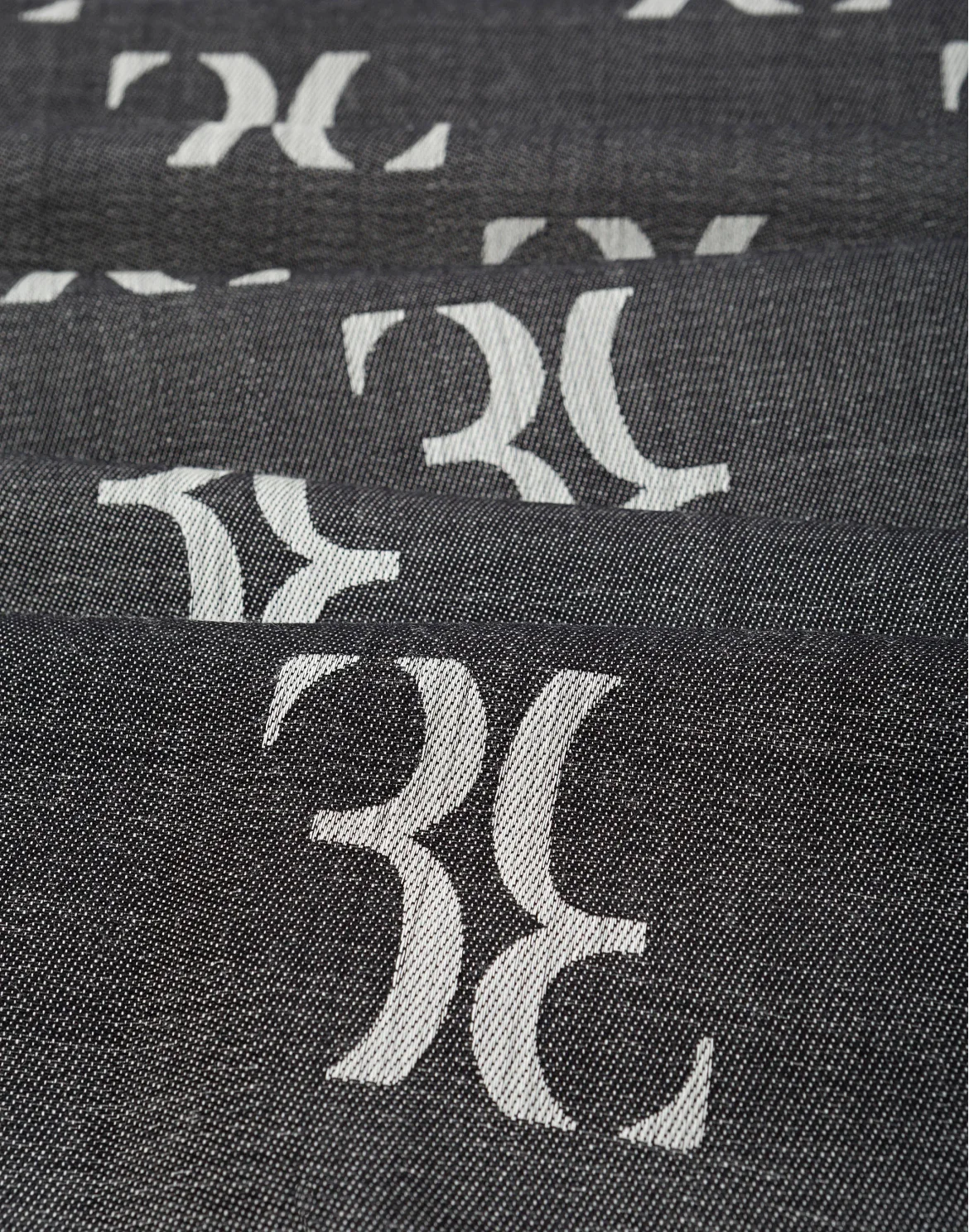 Long Scarf Double B, цвет: Черный